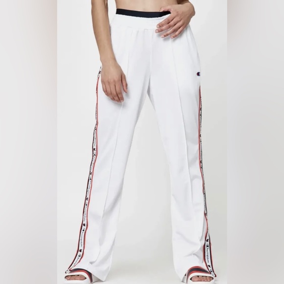 Excellent condition women’s champion track pants. Only worn once, size Large - Picture 2 of 5